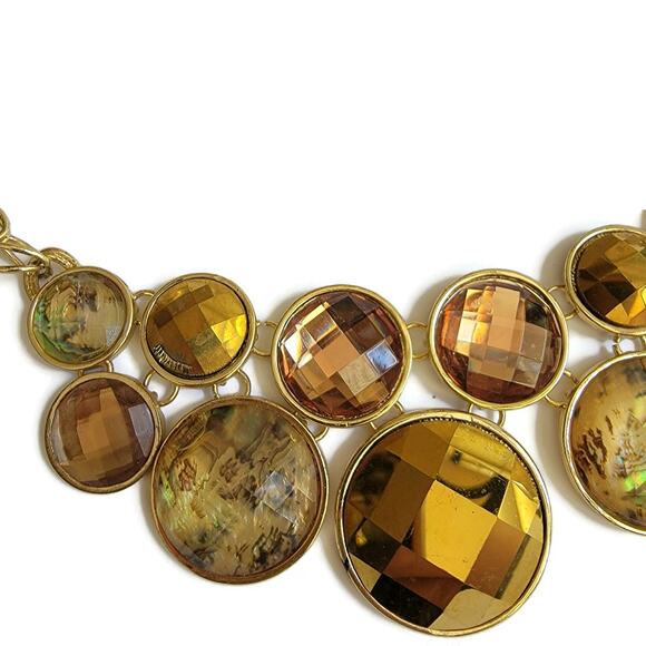 Y2K Golden Tone Reflective Statement Necklace - Chic Vintage Accessory - Picture 7 of 10